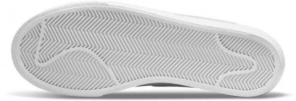 Кросівки Nike Blazer Low Platform DJ0292-103 р.41 білий