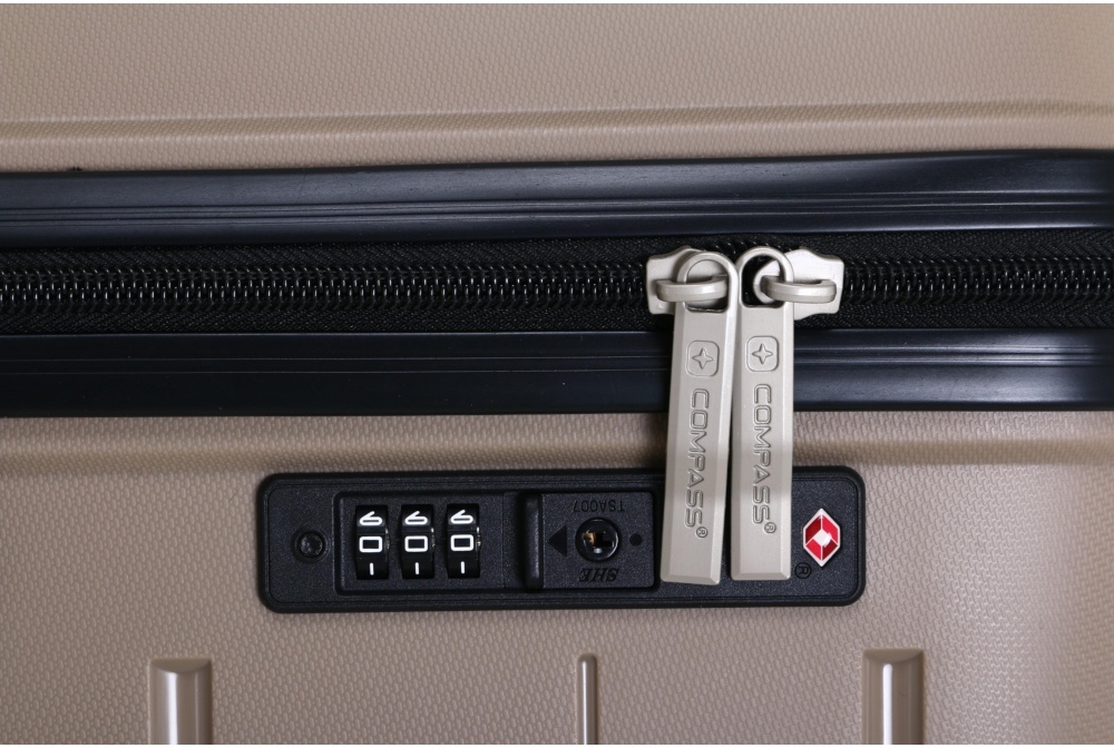 Чемодан Compass №XY007 L 93 л капучино 70x46x29 см