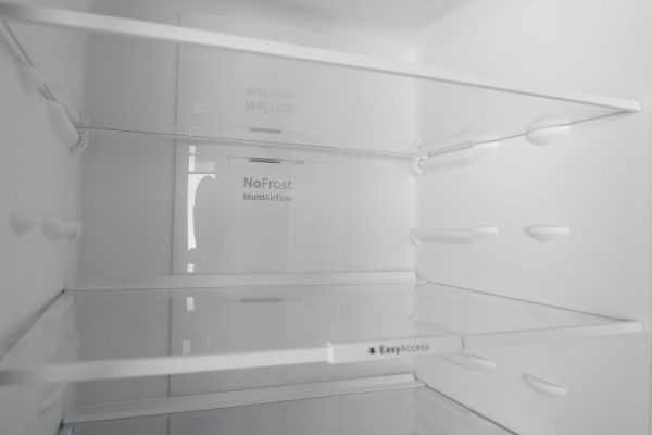 Холодильник Bosch KGN 39VI306