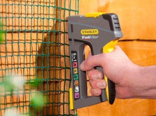 Степлер Stanley FMHT6-70868 FatMax 6 в 1, регулювання, 6-14 мм., тип 53+140, пластик, цвяхи, шпильки