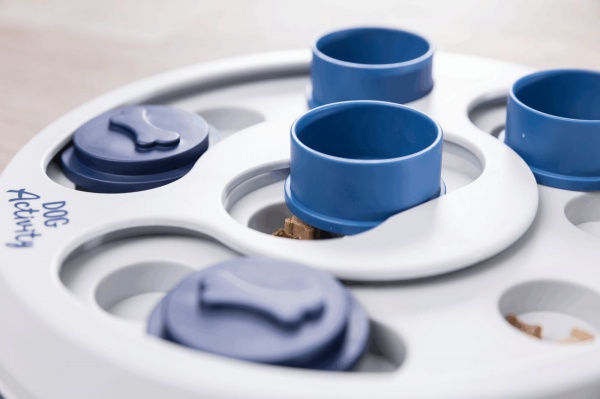 Игрушка для собак Trixie Dog Activity Flip & Fun стратегия интерактивная пластик 23 см (32001)