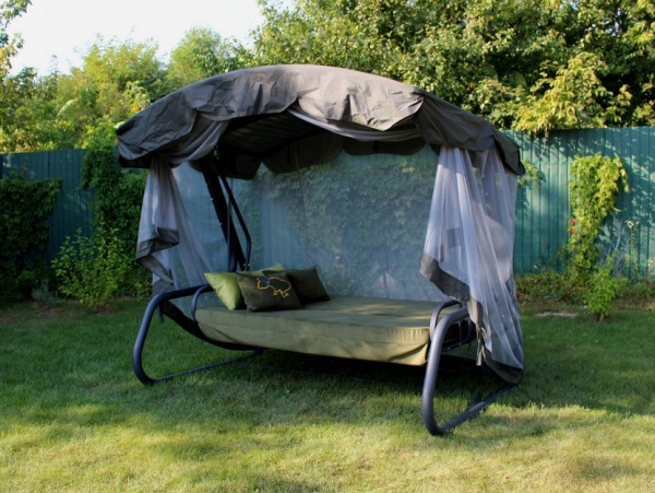 Качели с навесом GreenGard Гойдалка садова GreenGard 