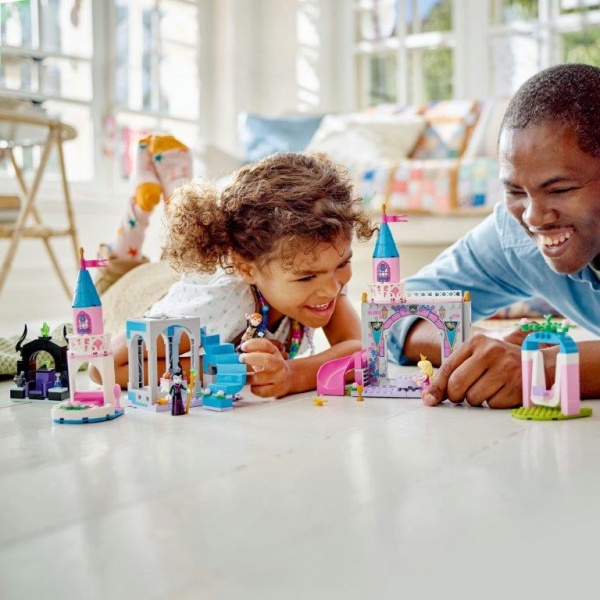 Конструктор LEGO ǀ Disney Замок Аврори 43211