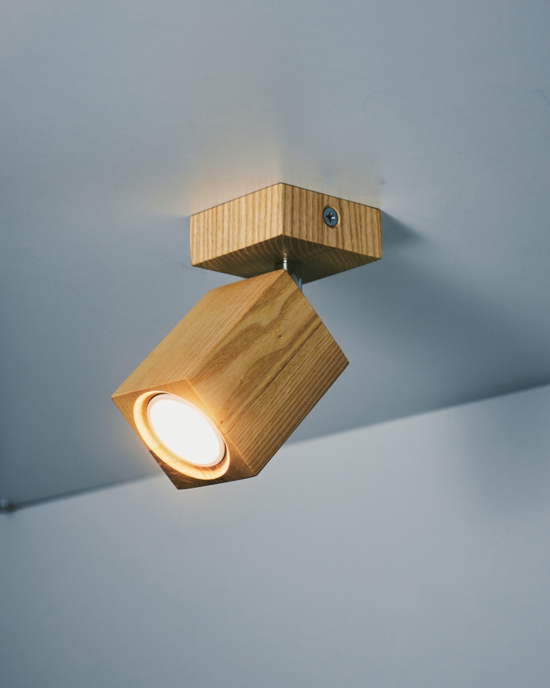 Спот Iterna Cube 1xGU10 ясень светлый LW061