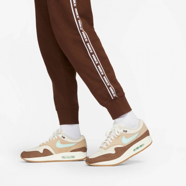 Спортивний костюм Nike M NK CLUB FLC GX HD TRK SUIT FB7296-259 р.S коричневий