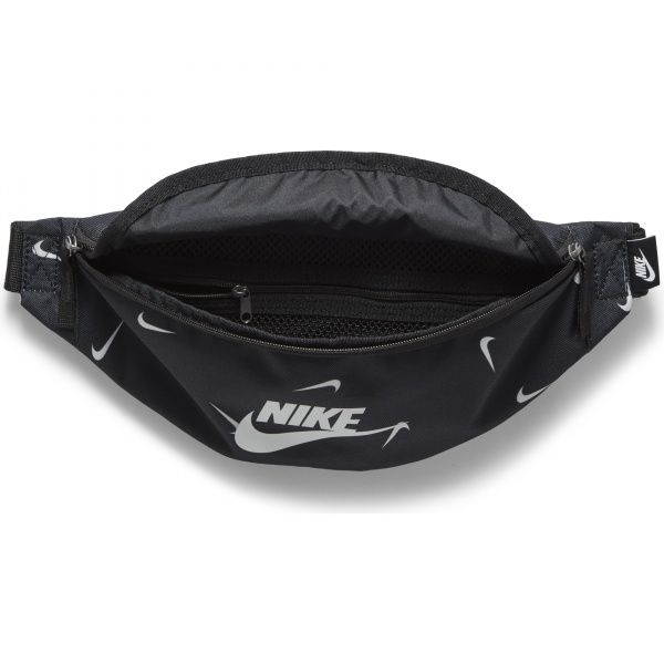 Сумка поясная Nike Heritage CV1082-010 черный с белым 