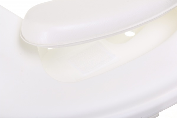 Накладка на унитаз Bambinelli 33.4x33.4x12.5 см белый