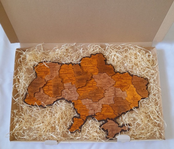 Панно декоративне Карта України 3D + подарункова коробка 64,6x92,5 см коричневий 