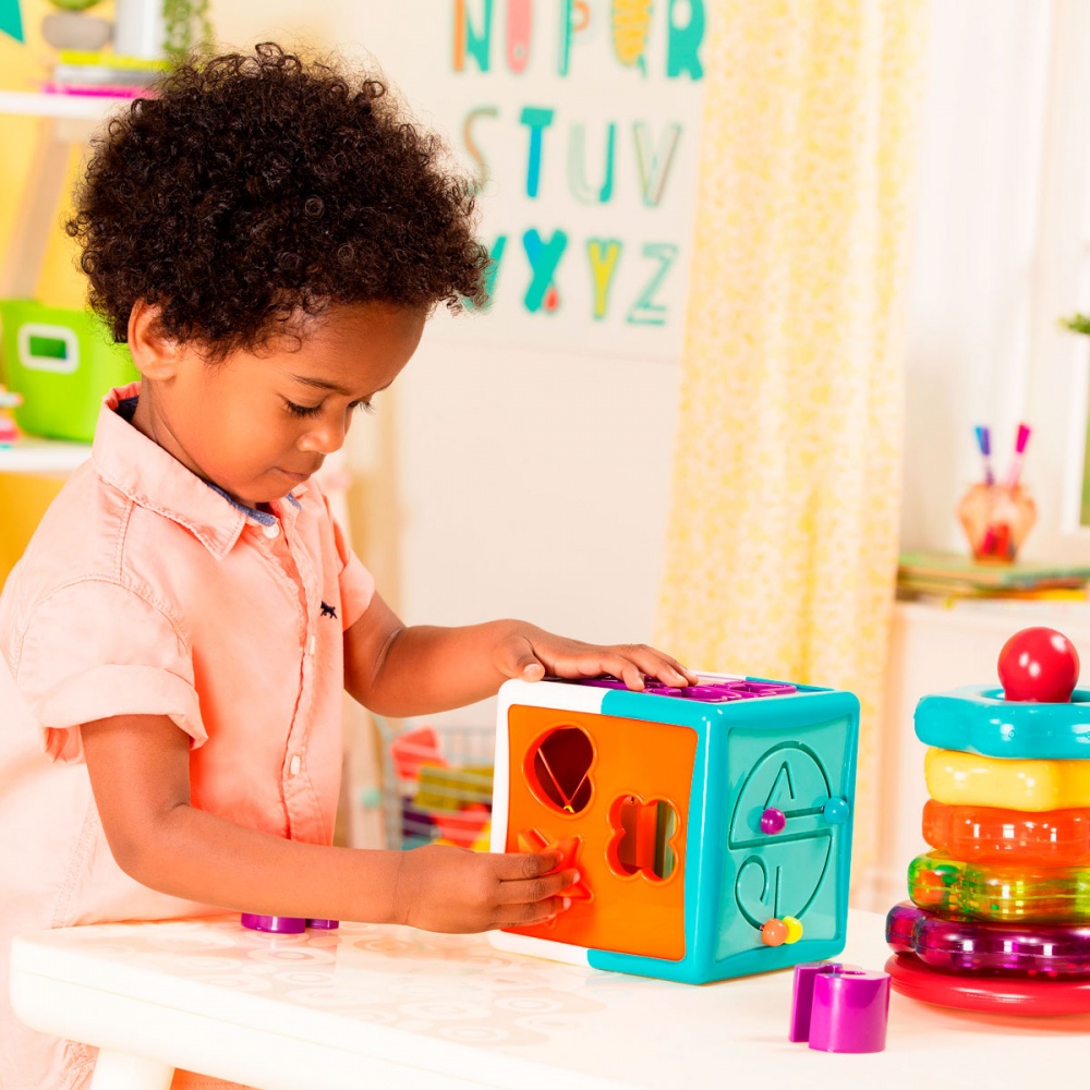 Іграшка-сортер Battat Lite Розумний куб BT4577Z