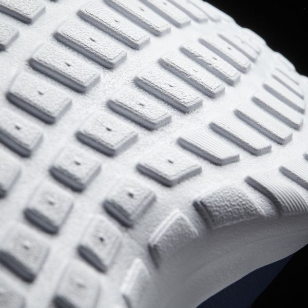 Ботинки Adidas Cloudfoam Race Winter AQ1642 р. 6 синий