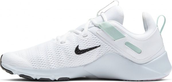Кроссовки Nike WMNS LEGEND ESSENTIAL CD0212-100 р.6 бело-черный