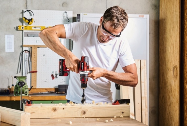 Набір інструментів Einhell шліфмашина AXXIO 18/125 Q+шуруповерт TE-CD 4431151+4513926+4512