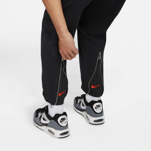 Штани Nike M NSW NIKE TREND SNEAKER PANT DM5271-045 р. XL чорний