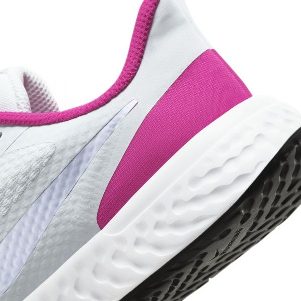 Кроссовки Nike NIKE REVOLUTION 5 BQ5671-018 р.US 4Y серый