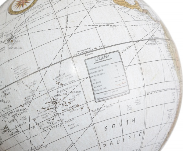 Глобус в ассортименте 21,5x12 см