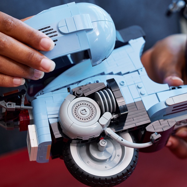 Конструктор LEGO Ideas Vespa 125 10298