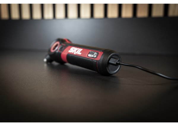 Викрутка акумуляторна SKIL 11072900101