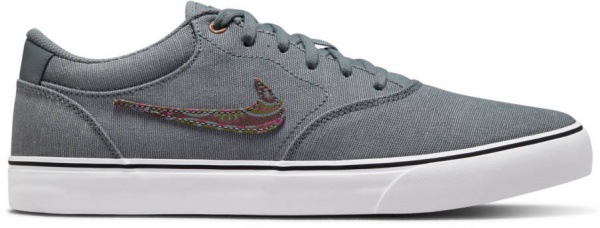 Кросівки Nike DM3513-002 р.46 сірий