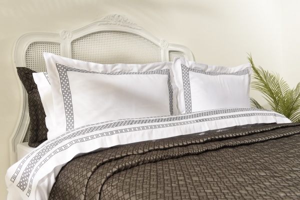 Комплект постільної білизни Veronica 2 білий із графітовим Gul Guler 