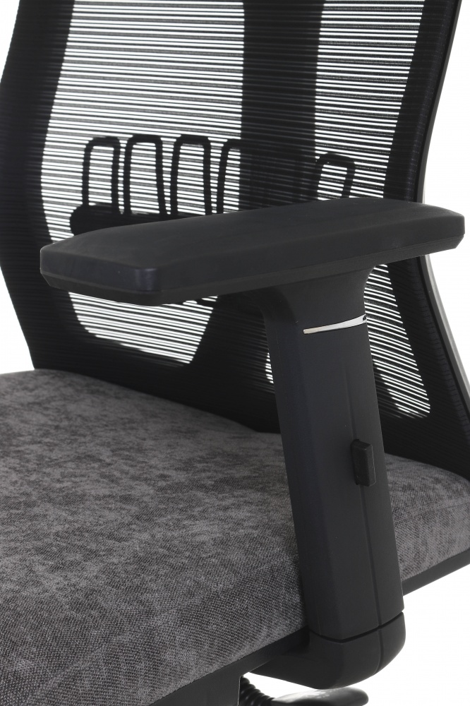 Кресло офисное Центр Меблів Тонго 64,5х70х124 см серый/черный