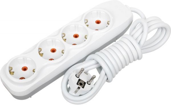 Удлинитель Nilson с заземлением 4 гн. белый 3 м 44130103 
