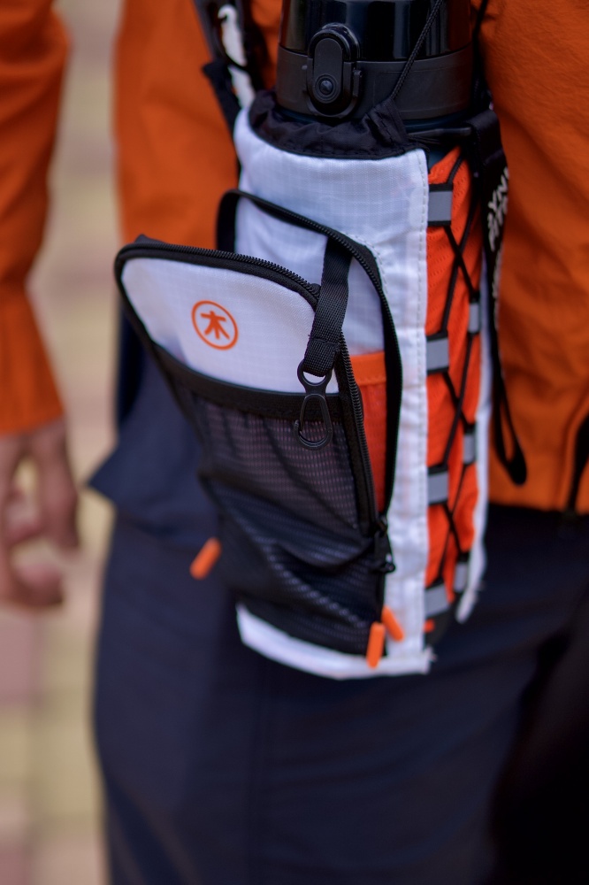 Сумка для бутылки ROOTS Osaka серая RTS-05 серый с красным