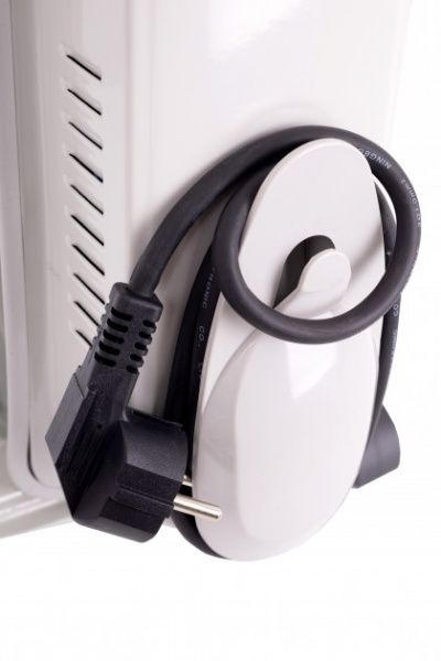 Масляный обогреватель Ergo HO 212009