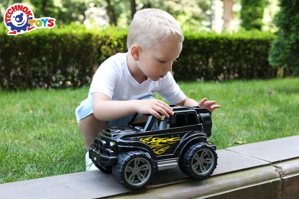 Позашляховик ТехноК чорний 5439