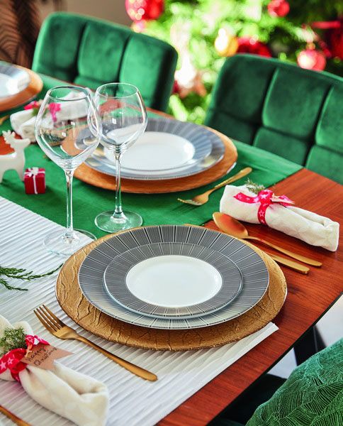 Тарілка обідня Aster Black 26 см Luminarc