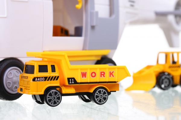 Игровой набор Shantou Пожежний вертоліт-гараж зі звуковими ефектами OTB0581802