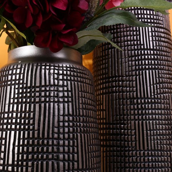 Ваза полирезиновая серая Дарк 17.5х17.5х58 см