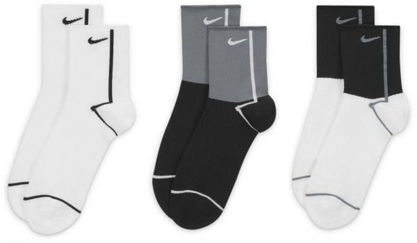 Шкарпетки Nike EVERYDAY PLUS LIGHTWEIGHT CK6021-904 р.S різнокольоровий