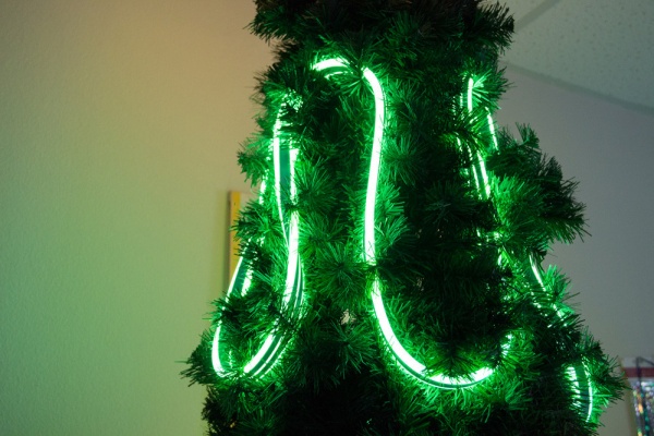 Электрогирлянда линейная Девилон Гибкая трубка зеленая 950095 светодиодная (LED) 5 м 