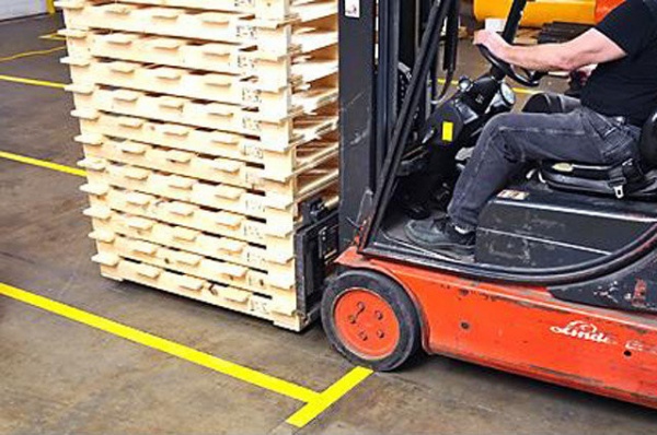 Лента HPX маркировочная для пола Lane Marking Tape 33 м