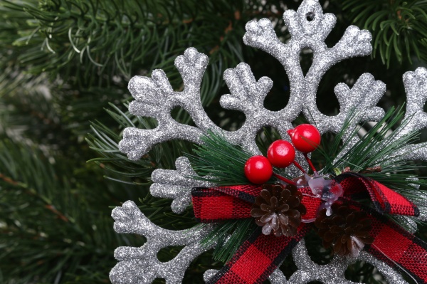 Елочная игрушка Снежинка с декором серебряная 15 см. E2127S 1 шт. 