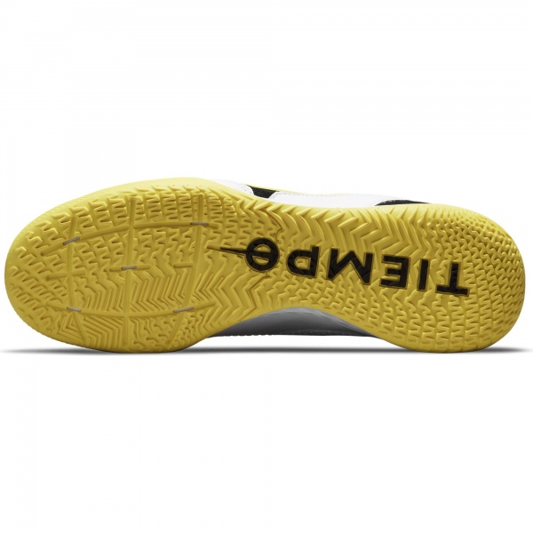 Футзальная обувь Nike React Tiempo Legend 9 Pro IC DA1183-107 р.US 10,5 белый