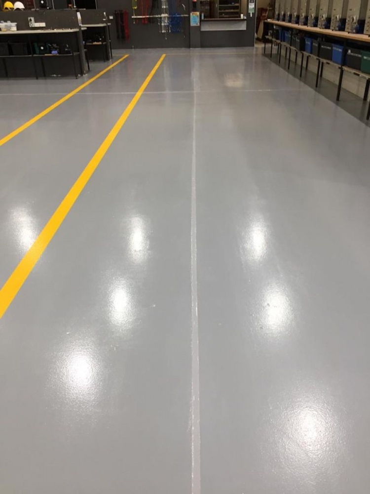 Краска для бетонных полов и бетона эпоксидная Kompozit EpoxyBeton глянец серый RAL 7040 12кг