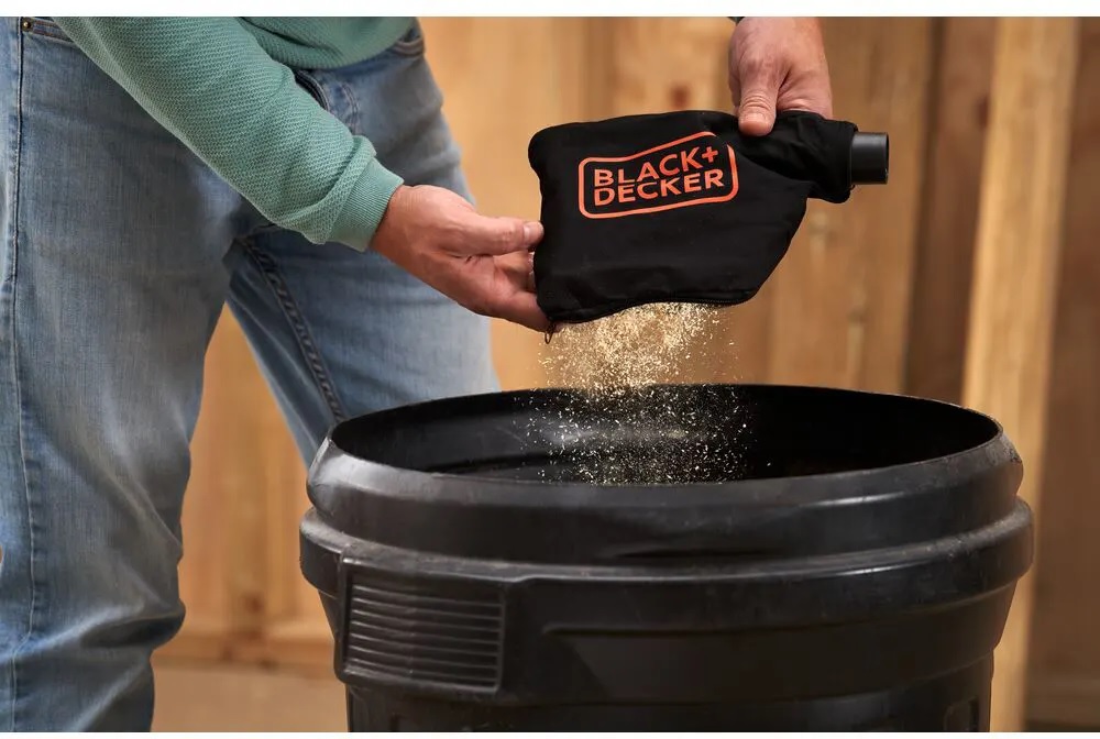 Пила торцювальна Black+Decker BES701