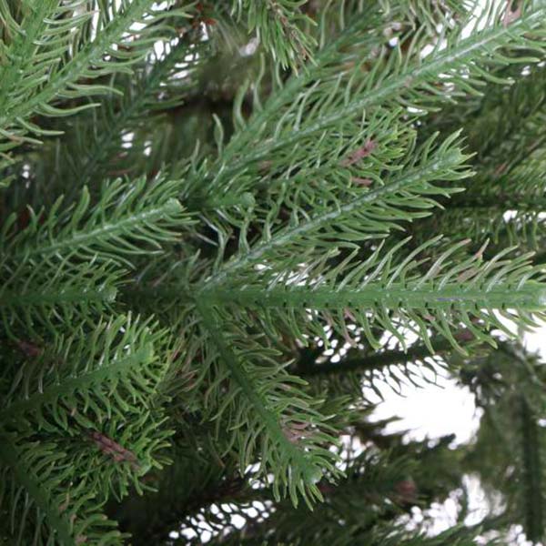 Ялинка штучна Надія 1,8 м 6460 світло-зелений