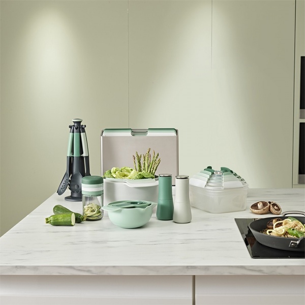 Набор кухонных приборов с подставкой Sage 7 предметов 1001014 Joseph Joseph