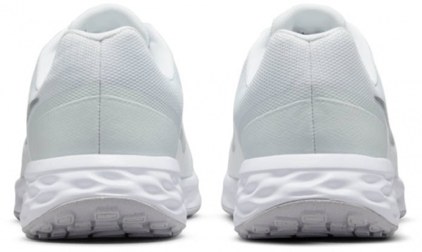 Кроссовки Nike REVOLUTION 6 NEXT NATURE DC3729-101 р.36,5 белый