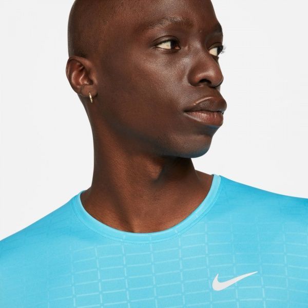 Футболка Nike M NK RN DVN MILER SS EMBOSS DA1317-447 р. 2XL бирюзовый