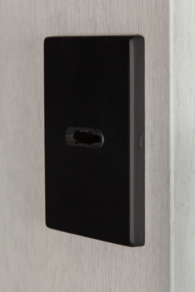 Двері вхідні К-8 (квадро) 539/237 mamba morion / рустик авиньйон блан 2050x950 мм праві