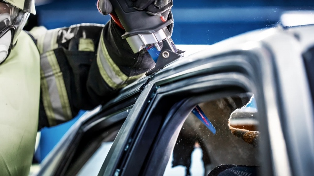 Пилка для шабельної пили Bosch S1157CHM Vehicle Rescue 2608900380