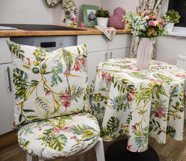 Скатерть Villa d136 бежевый с рисунком Прованс 