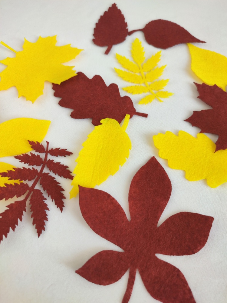 Декор із фетру GoToArt Набір осіннього листя 3 12 шт. 125440 мульті