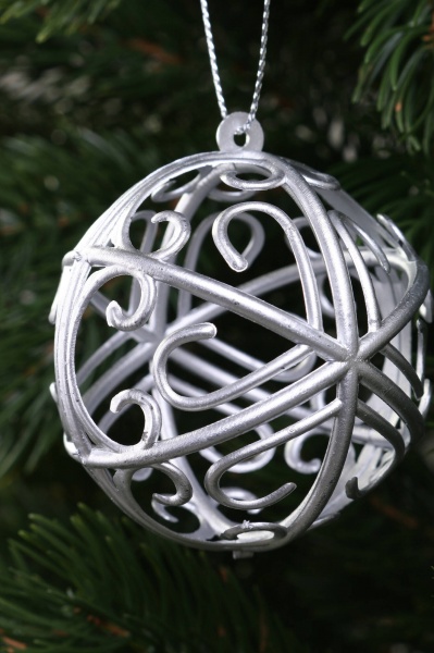 Декоративна підвіска Куля 6x6 см срібло NY21043