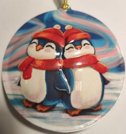 Елочная игрушка шар Пингвины 9 см 