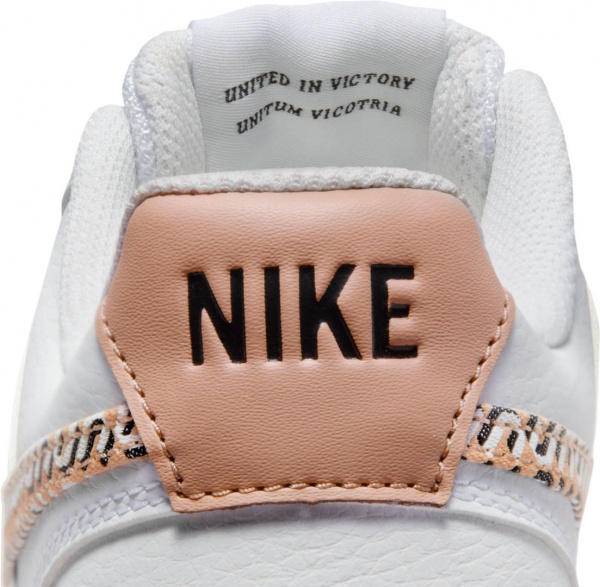 Кроссовки Nike W NIKE COURT VISION LO NN NU FN7323-100 р.40,5 белый