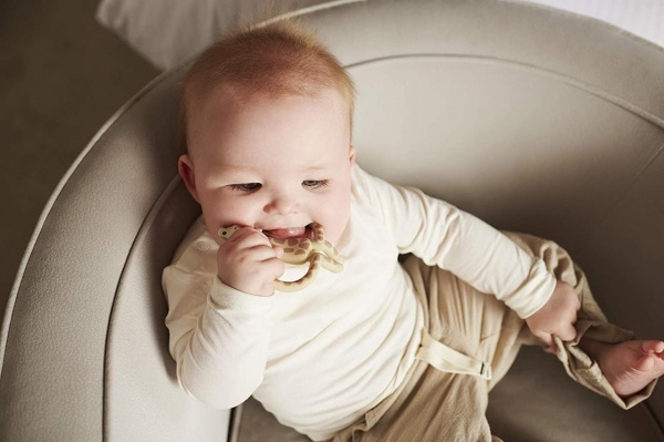 Прорізувач Matchstick Monkey Жирафа коричнева 11 см (MM-G-001)